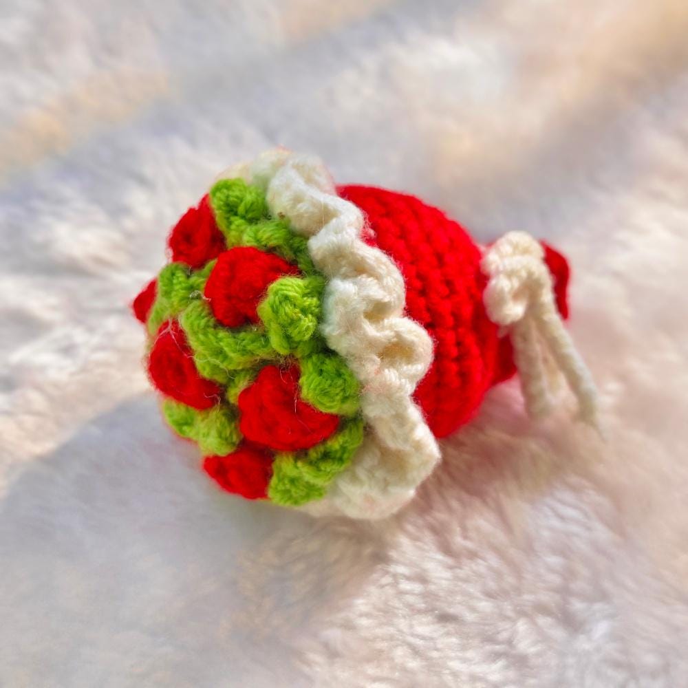 Hand Crocheted Mini Rose Bouquet Handmade Yarn Flower Tabletop Home Ornament Decor