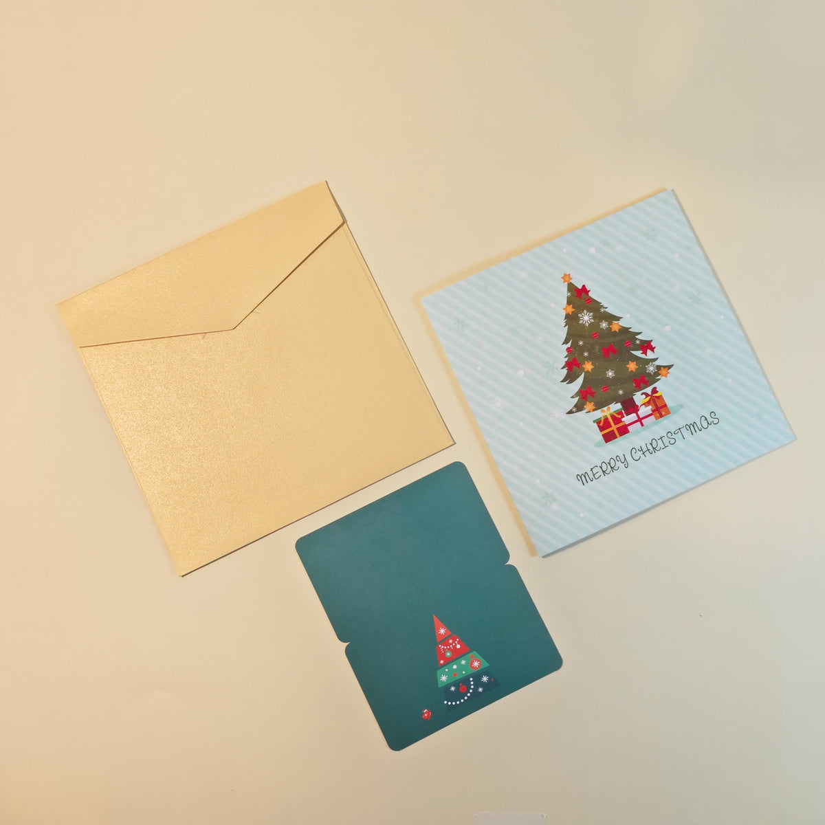 Pop Up Christmas Card, 3D Festive Tree with Presents, Holiday Greeting Surprise: Foldable, Wrapped Gifts, Star, Winter Patterns